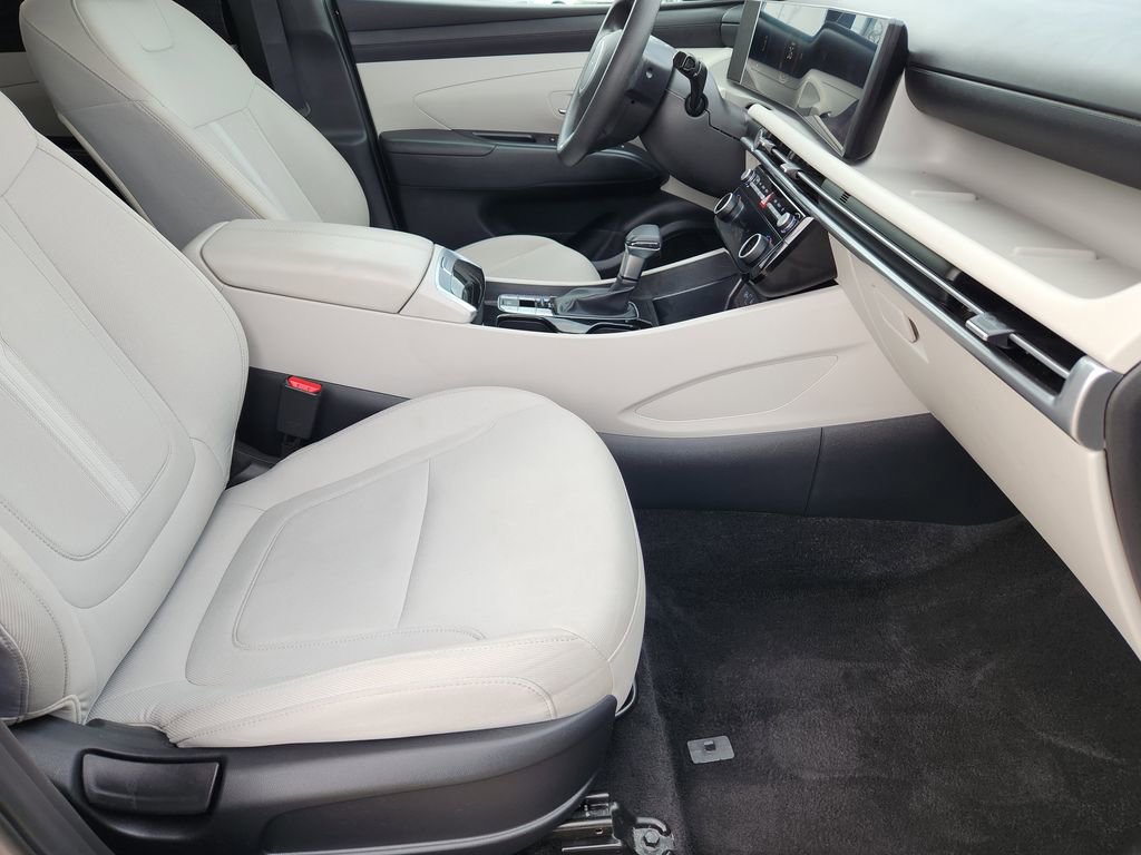 Used 2025 Hyundai Tucson SEL image 18