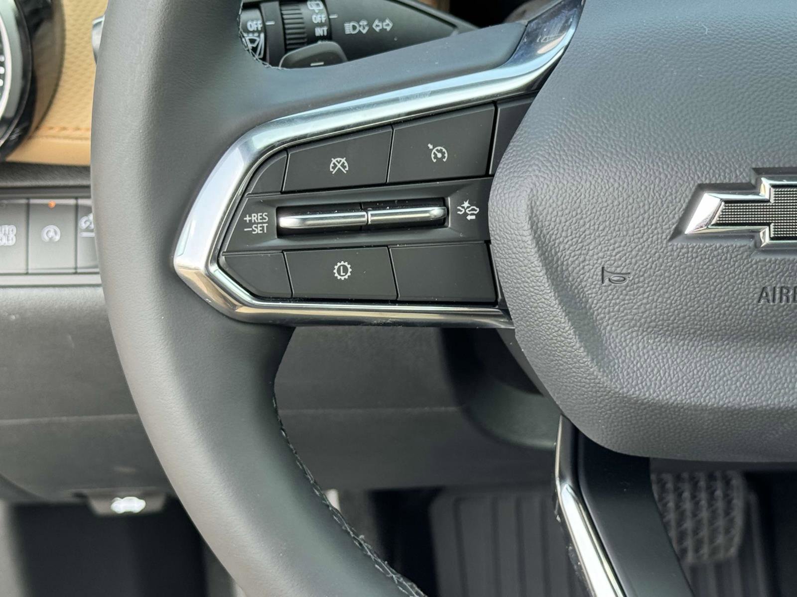 New 2026 Chevrolet Equinox ACTIV w/ LPO, Floor Liner Package image 7