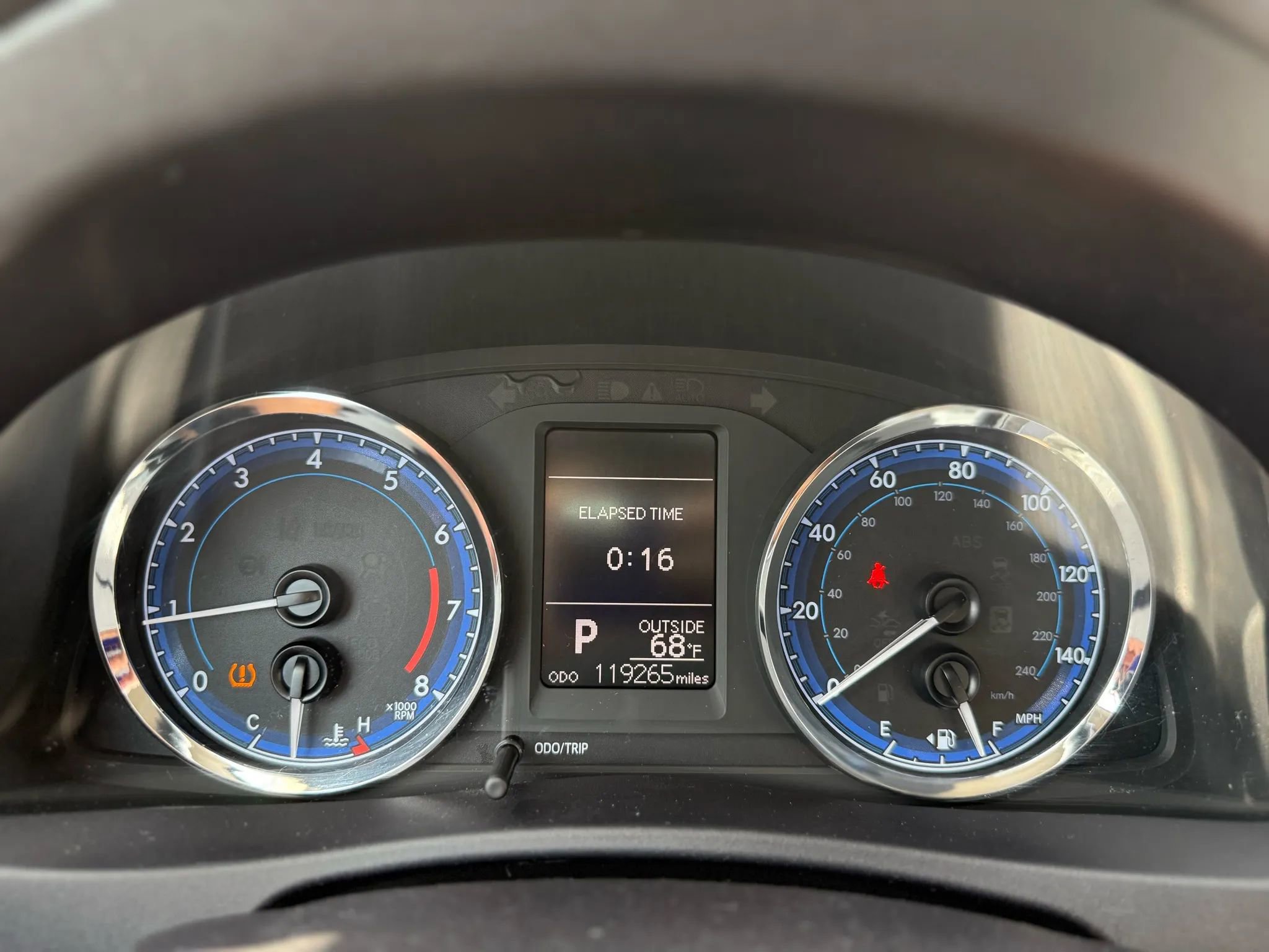 Used 2018 Toyota Corolla LE image 34