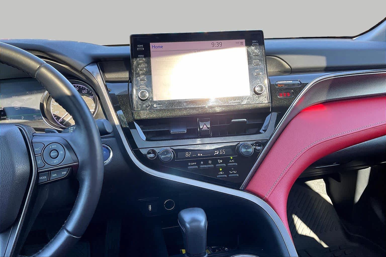Used 2021 Toyota Camry XSE w/ Cold Weather Package FWD image 6
