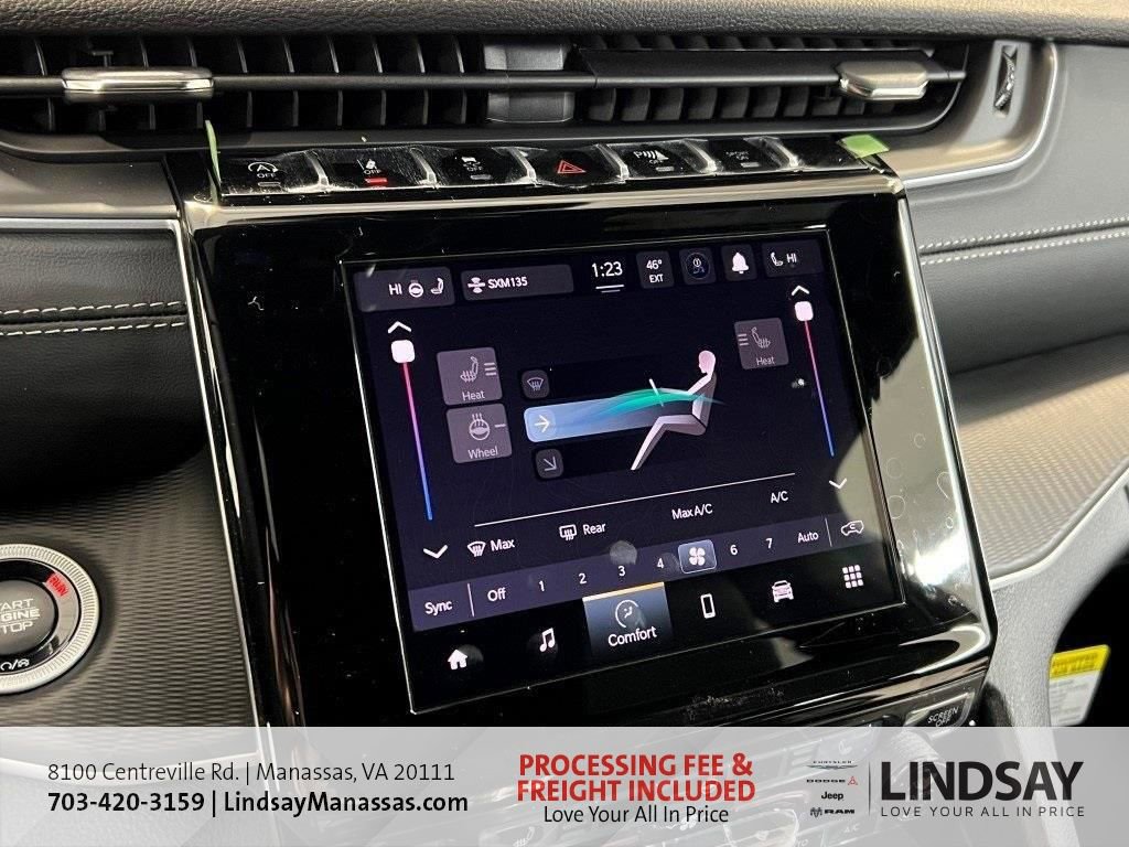 New 2025 Jeep Grand Cherokee Altitude image 39