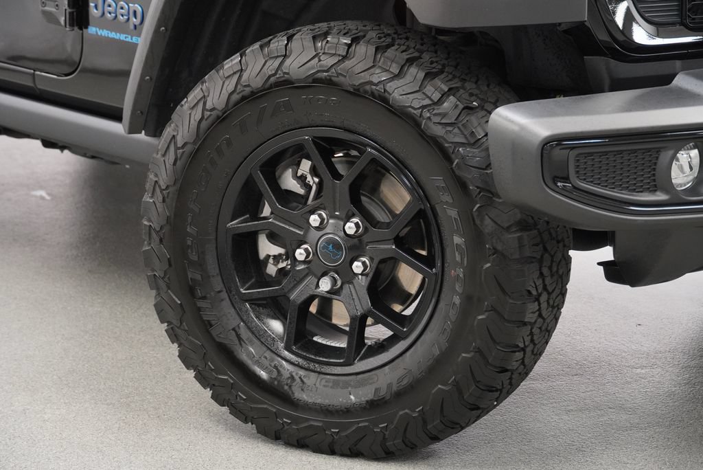 Used 2024 Jeep Wrangler Unlimited AWD/4WD image 4