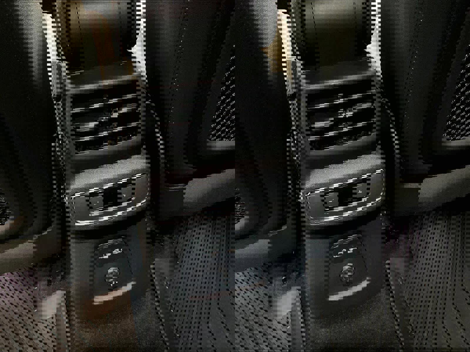 Used 2023 Audi Q4 e-tron Premium Plus w/ Premium Plus image 33