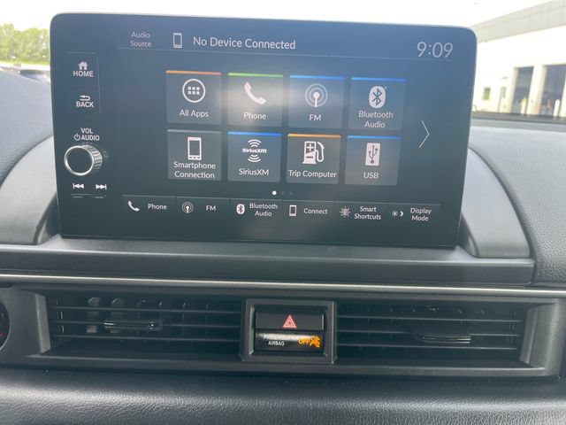 Used 2025 Honda Pilot EX-L image 13