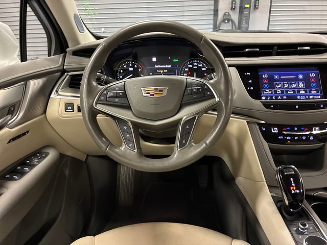 Used 2021 Cadillac XT5 Premium Luxury FWD image 13