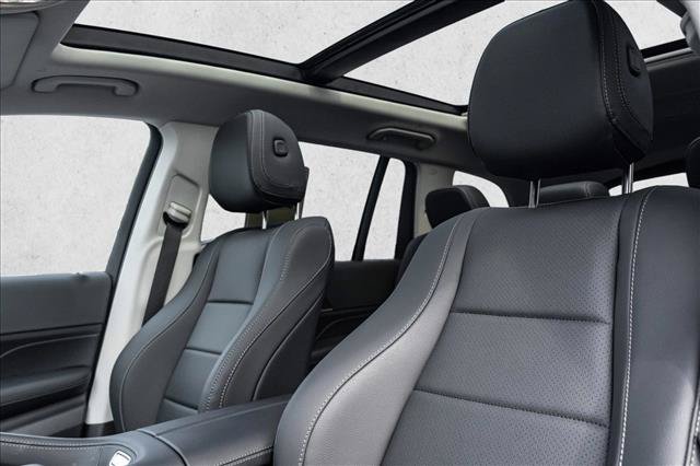 Certified 2026 Mercedes-Benz GLS 450 4MATIC image 24