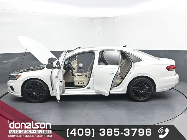 Used 2020 Volkswagen Passat 2.0T SEL image 22