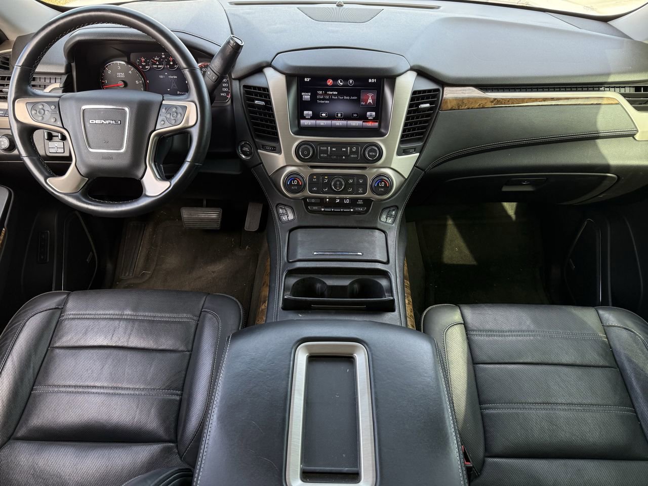 Used 2015 GMC Yukon Denali w/ Touring Package image 11