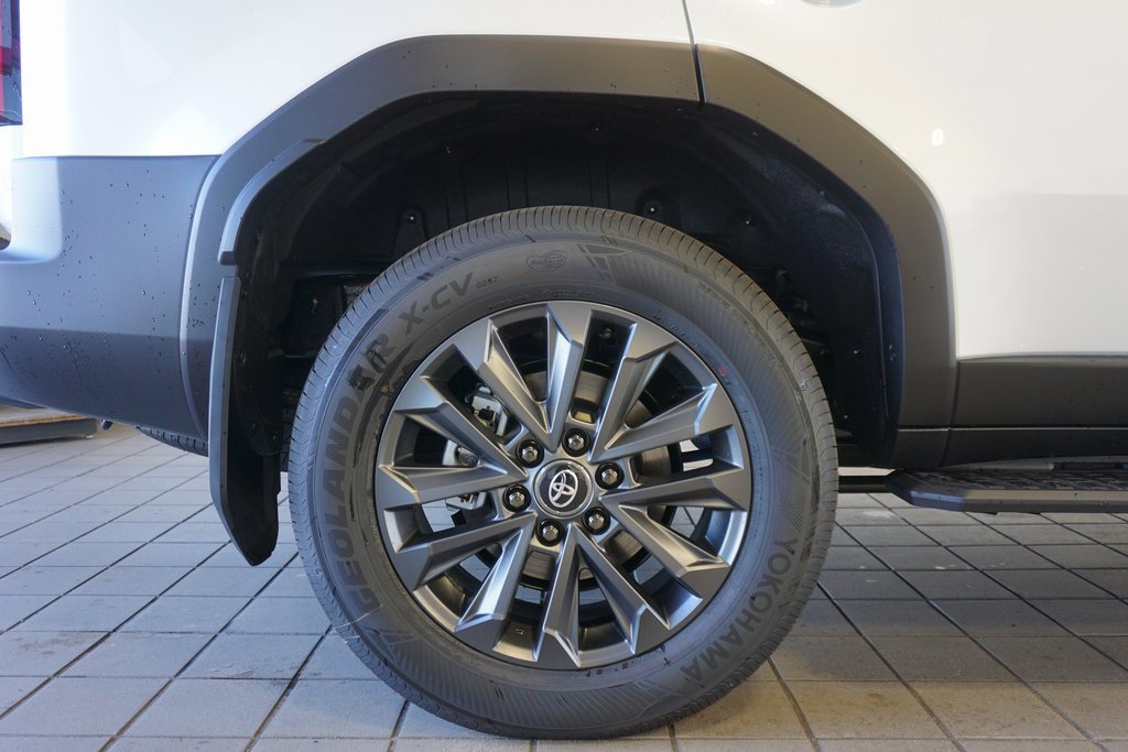 New 2025 Toyota Land Cruiser image 34