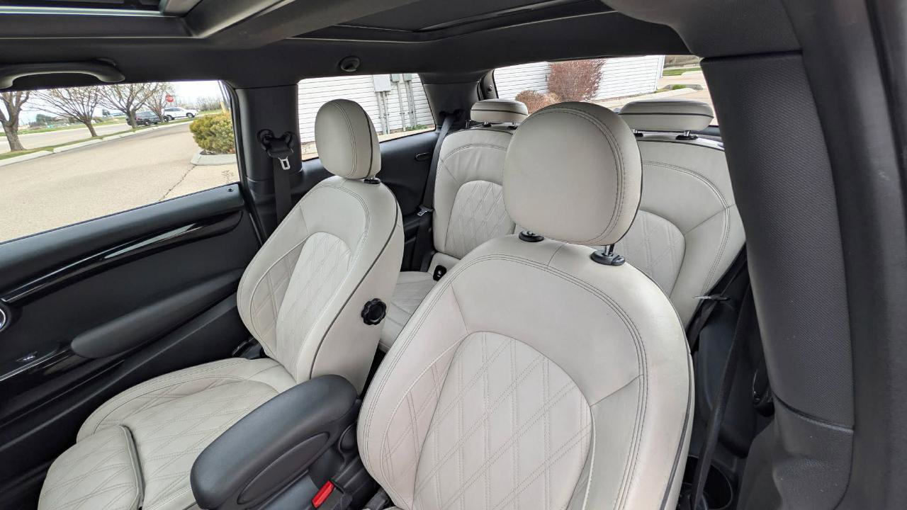 Used 2020 MINI Cooper SE image 12