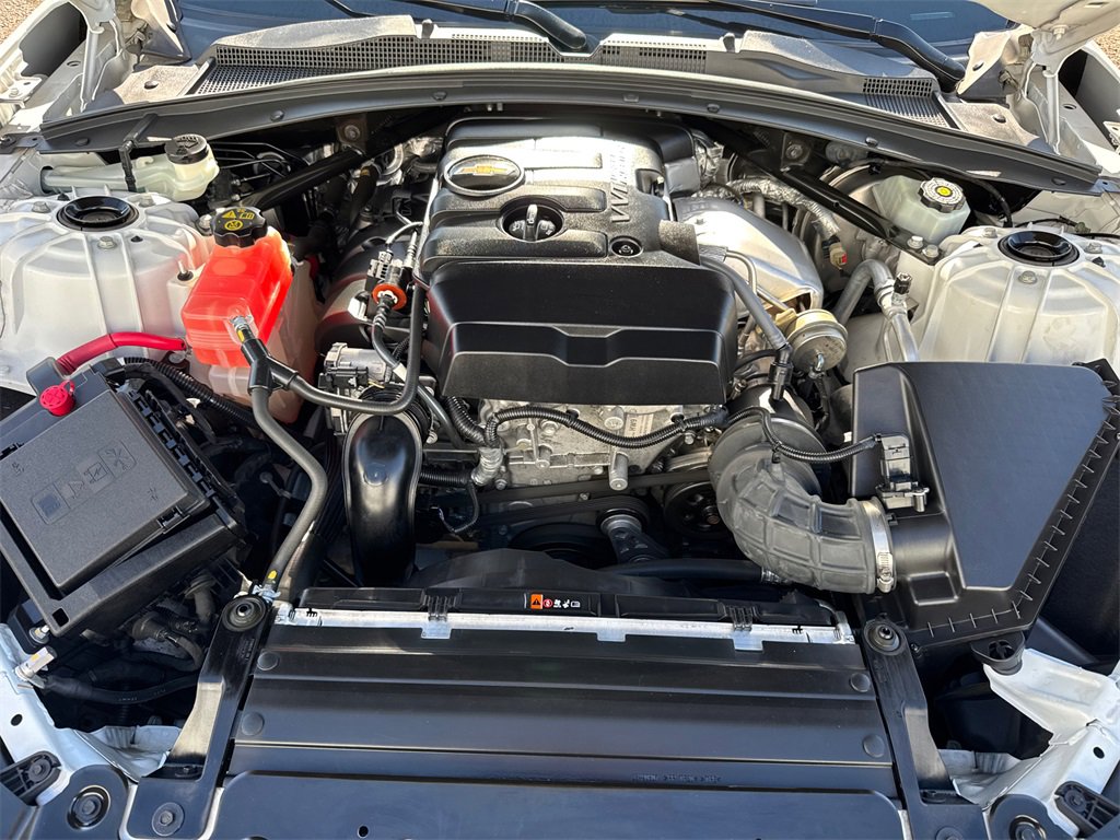 Used 2020 Chevrolet Camaro LT image 9