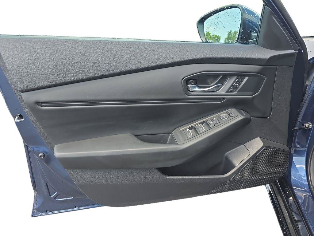 Used 2023 Honda Accord EX-L image 8