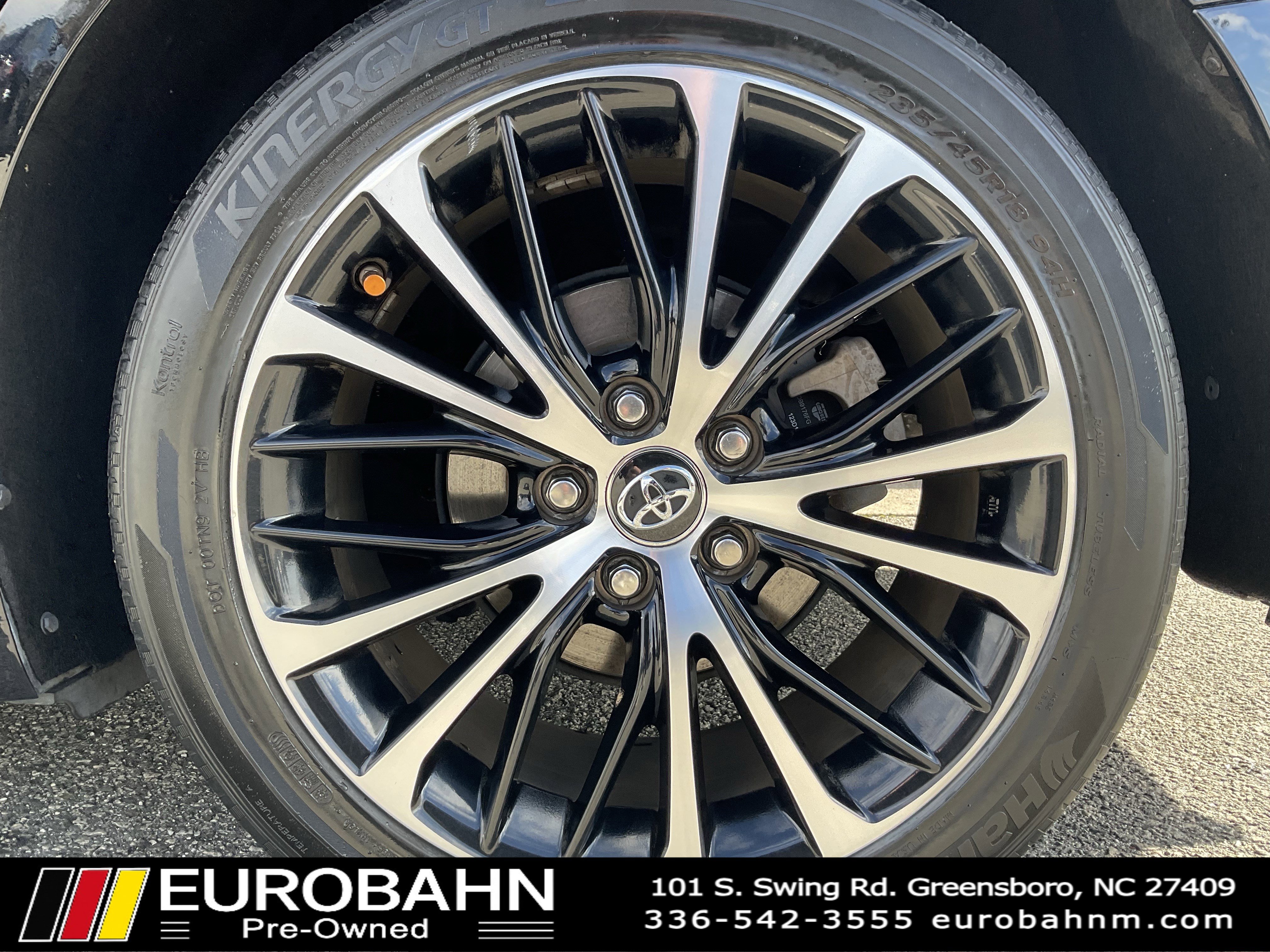 Used 2018 Toyota Camry L image 32