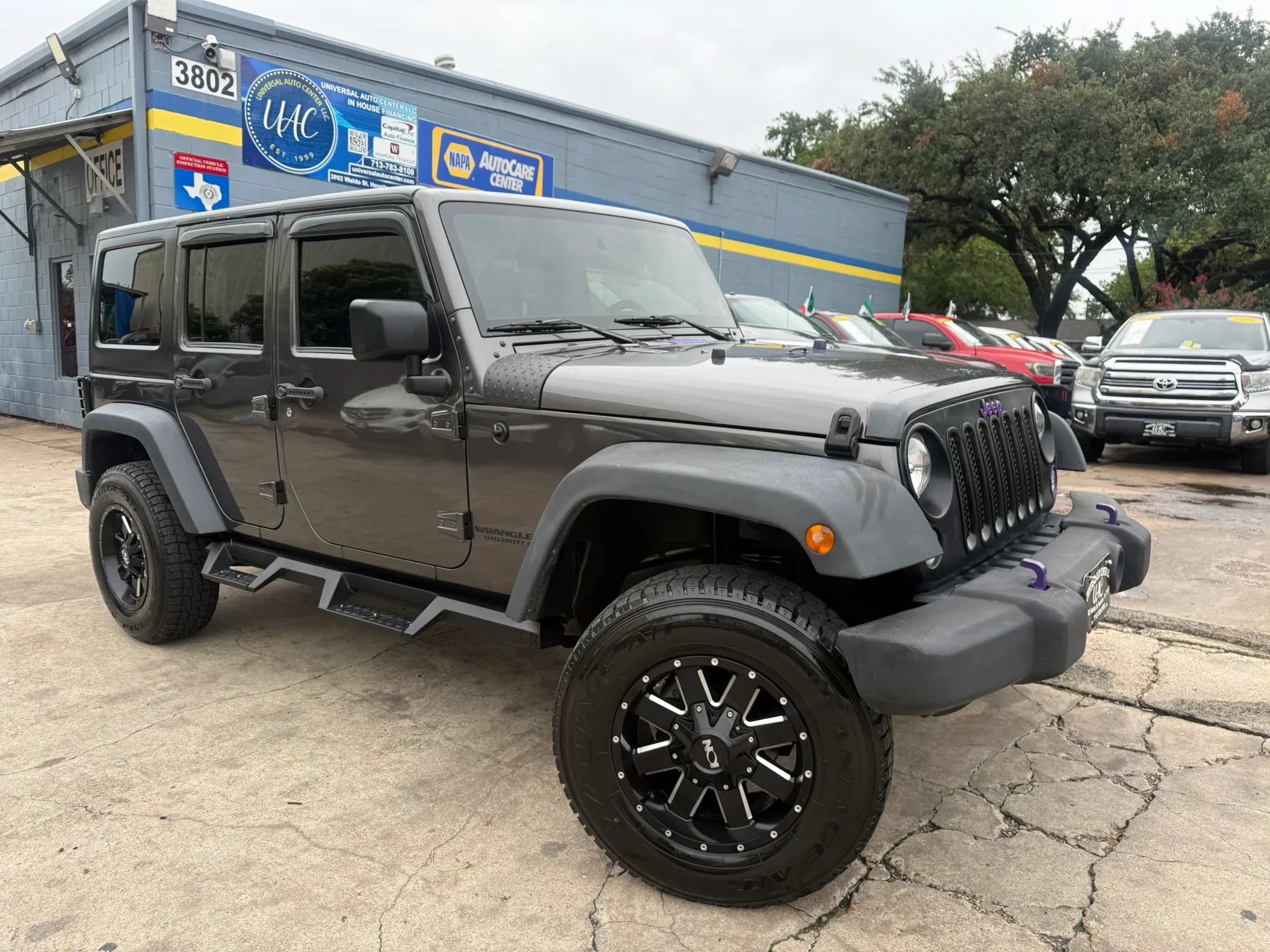 Used 2017 Jeep Wrangler Unlimited Sport w/ Quick Order Package 24S AWD/4WD image 1