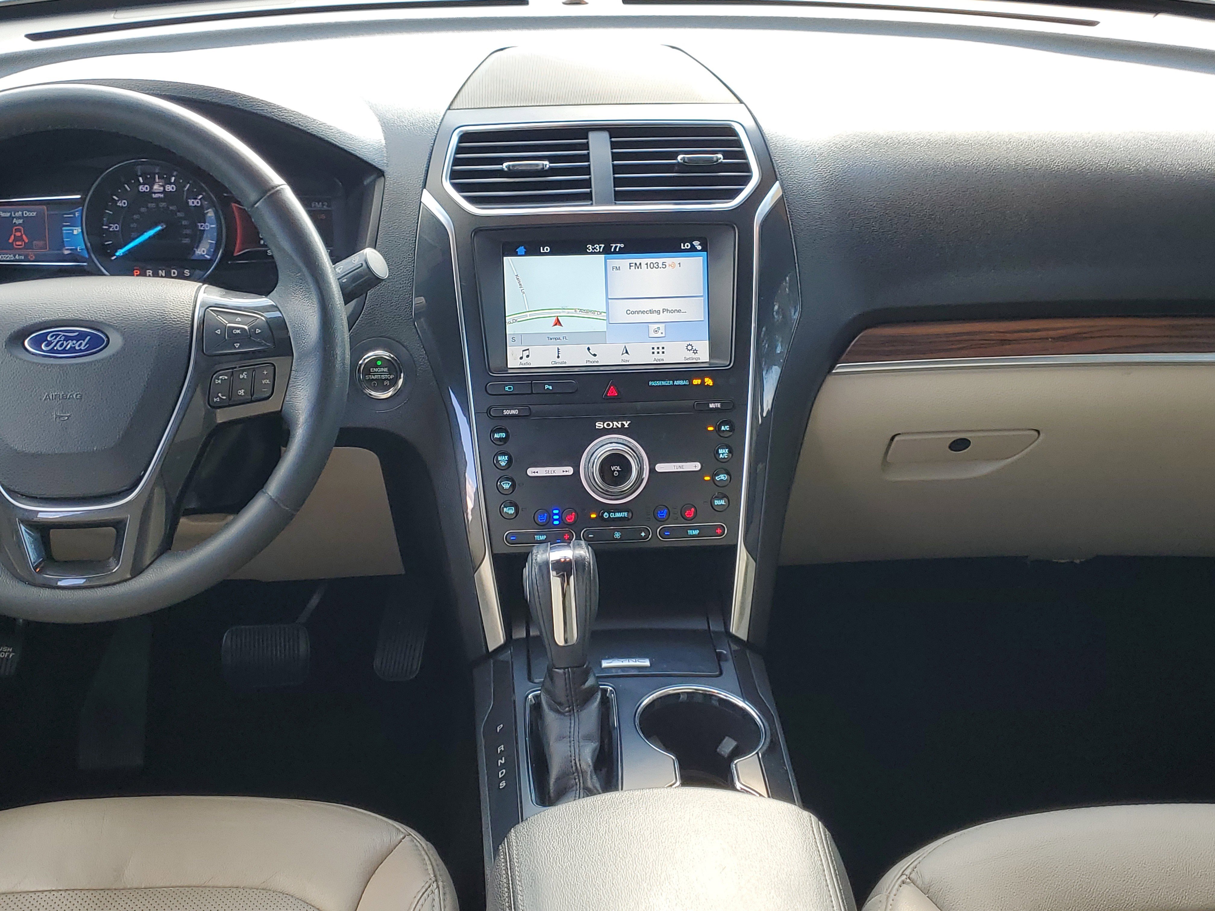 Used 2019 Ford Explorer Limited w/ Class III Trailer Tow Package image 17