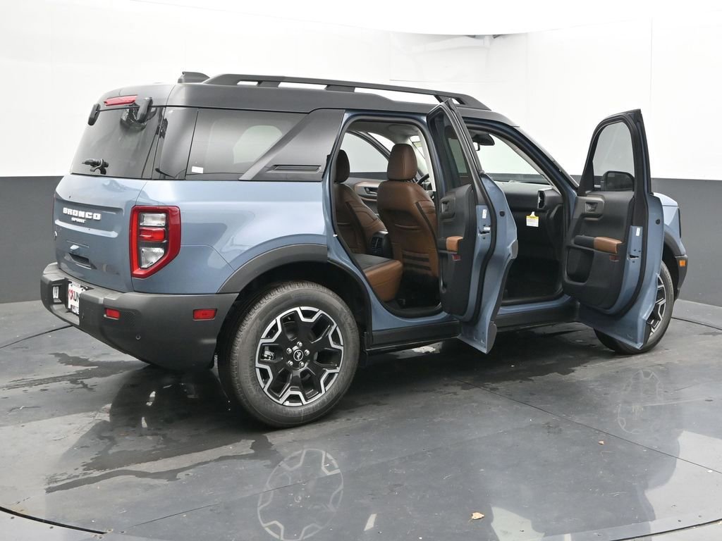 New 2025 Ford Bronco Sport Outer Banks w/ Outer Banks Tech Package+ AWD/4WD image 52