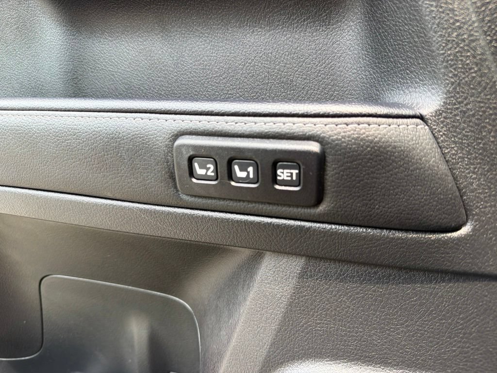 Used 2024 Toyota 4Runner Limited AWD/4WD image 19