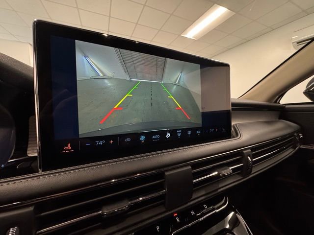 Used 2025 Lincoln Corsair Premiere image 17