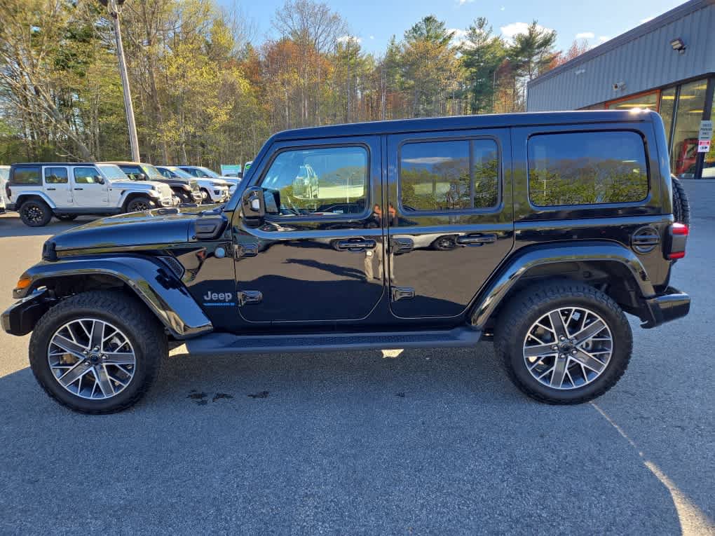 Used 2024 Jeep Wrangler High Altitude AWD/4WD image 7