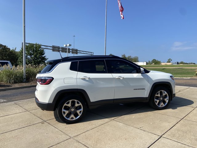 Used 2020 Jeep Compass Limited AWD/4WD image 12