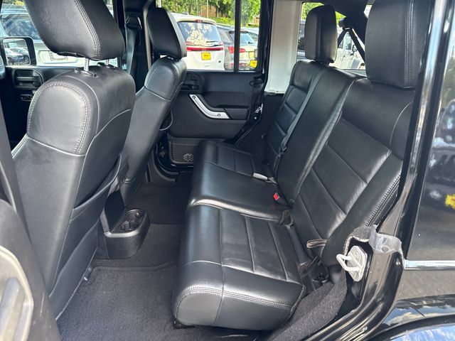Used 2012 Jeep Wrangler Unlimited Sahara AWD/4WD image 13