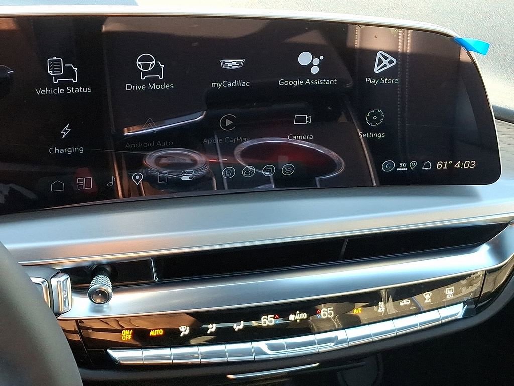 New 2026 Cadillac Lyriq V image 8