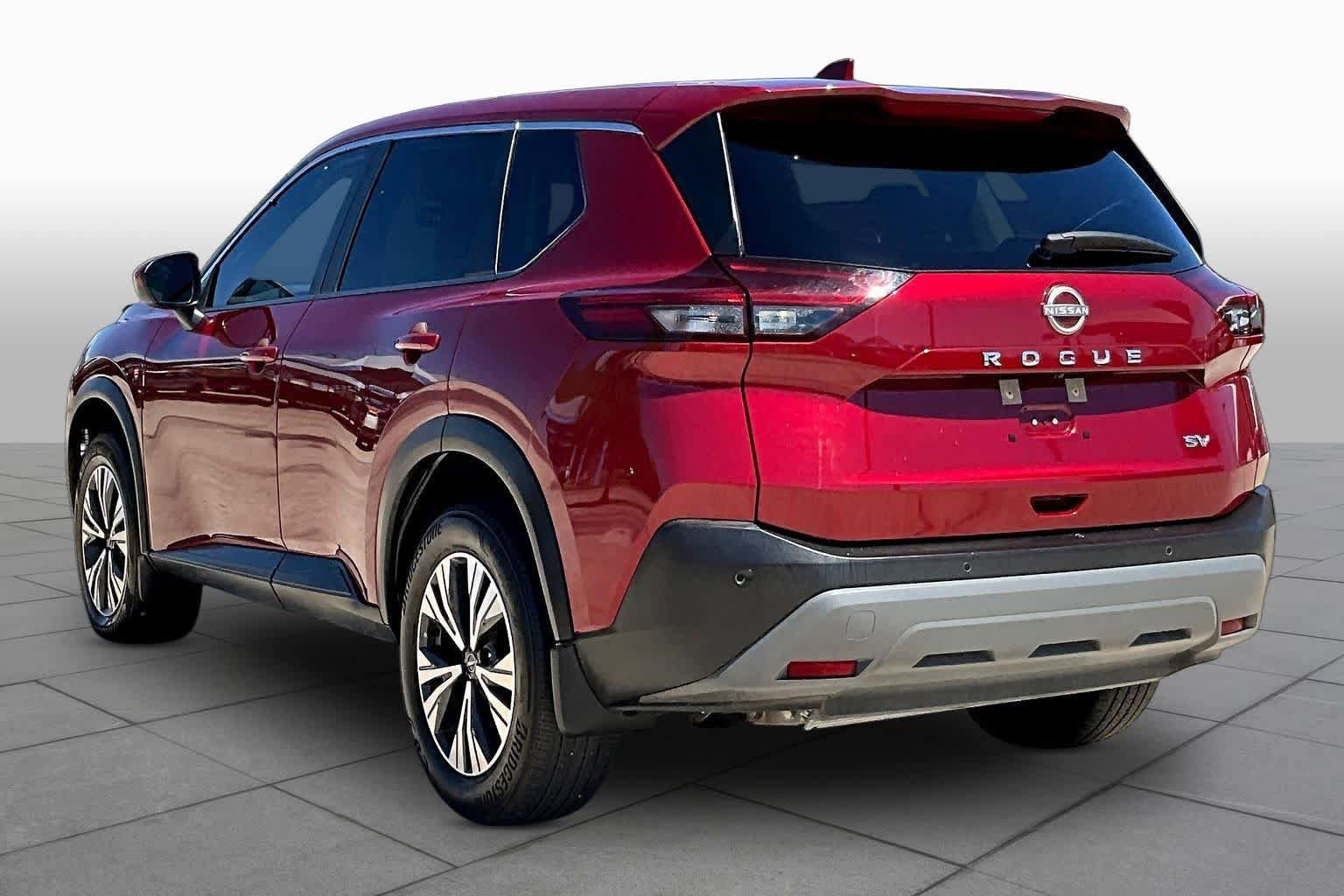 Used 2023 Nissan Rogue SV FWD image 12