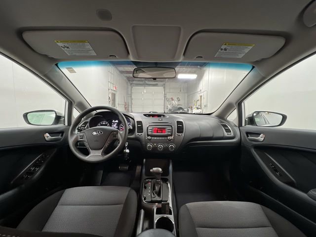 Used 2017 Kia Forte LX FWD image 17