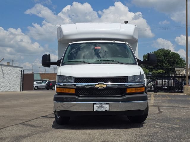 New 2026 Chevrolet Express 3500 w/ Power Convenience Package RWD image 9