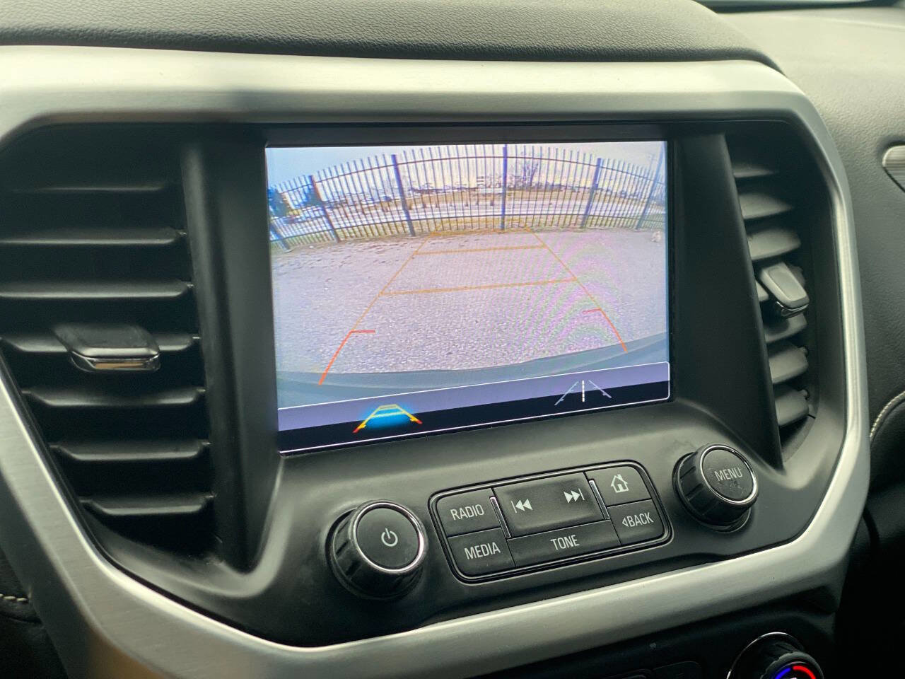 Used 2018 GMC Acadia SLT image 12