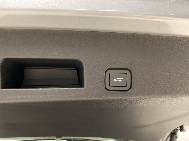 New 2026 Chevrolet Traverse Z71 w/ Enhanced Driving Package image 8