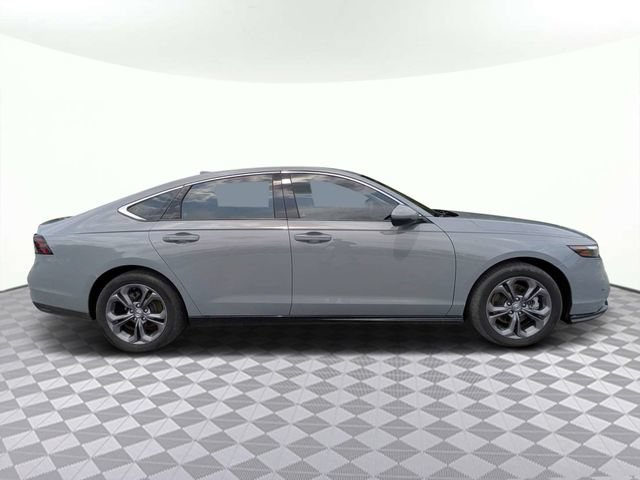 Used 2025 Honda Accord EX-L image 2