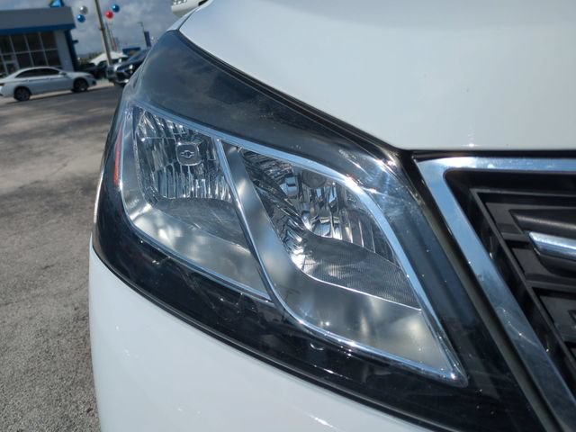 Used 2016 Chevrolet Traverse LT w/ Style and Technology Package FWD image 10