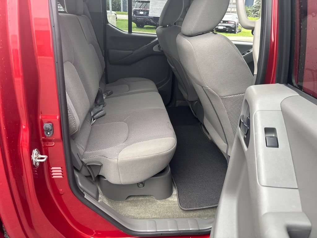 Used 2018 Nissan Frontier SV w/ Value Truck Package AWD/4WD image 31