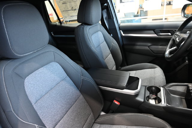 New 2027 GMC Terrain Elevation w/ Black Edition FWD image 8
