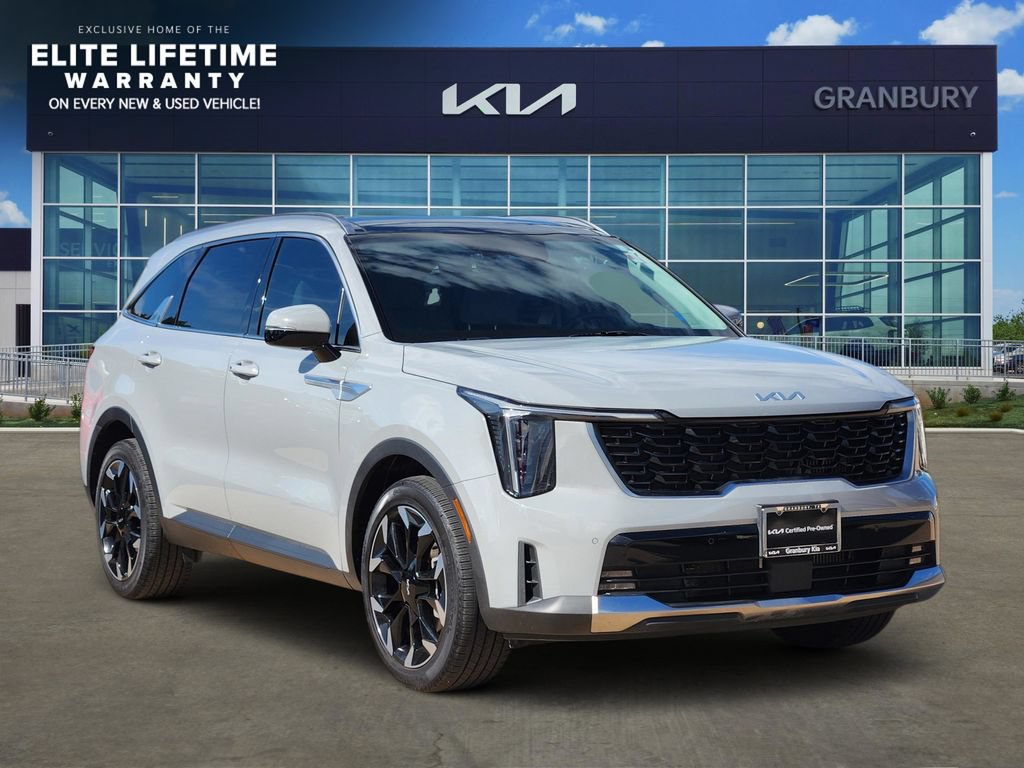 Certified 2025 Kia Sorento EX w/ Panoramic Sunroof Package FWD image 3