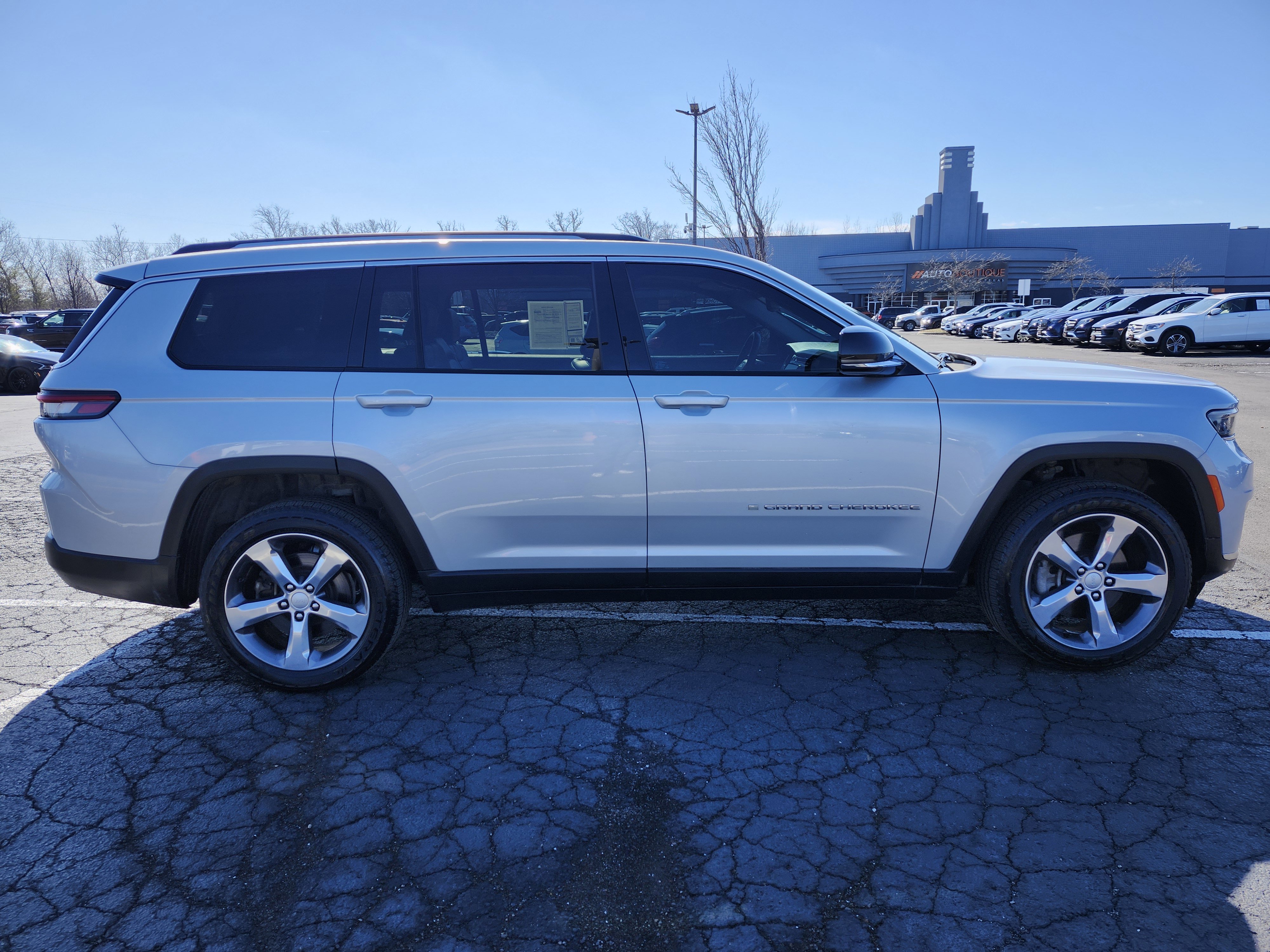 Used 2021 Jeep Grand Cherokee L Limited w/ Trailer Tow Group (B) image 18