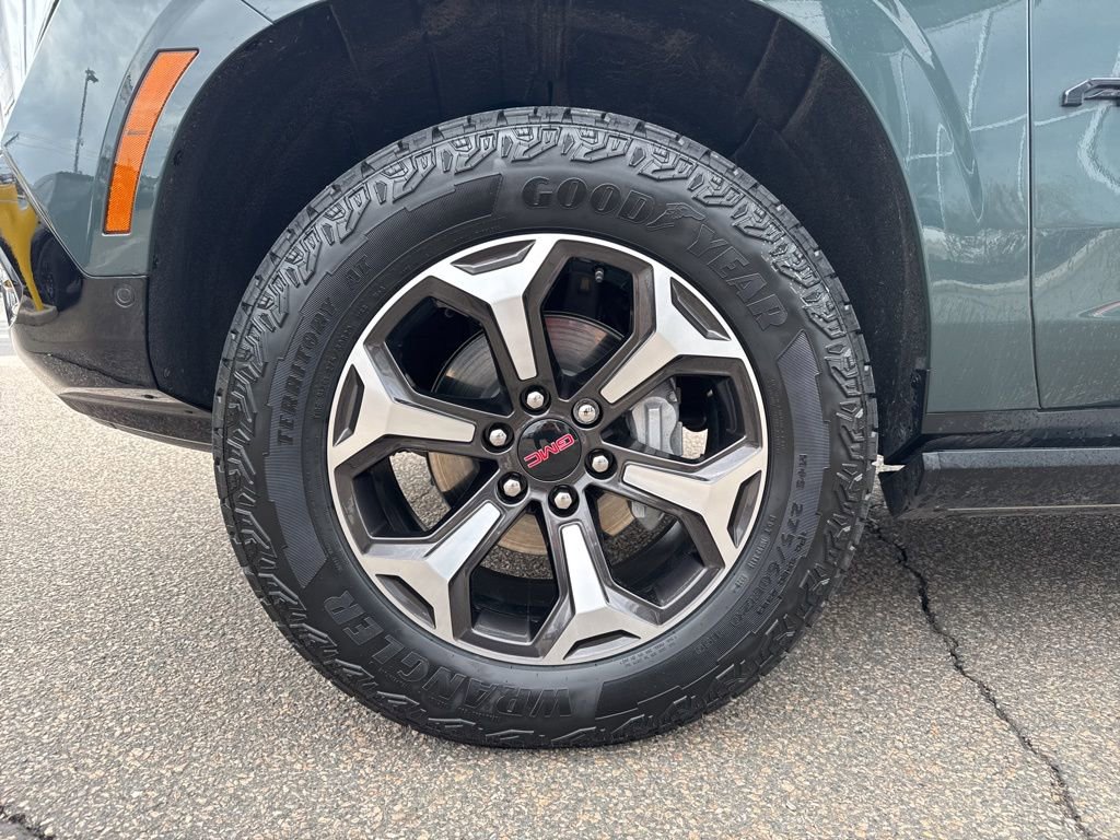 Used 2026 GMC Yukon AT4 Ultimate w/ LPO, Floor Liner Package image 8