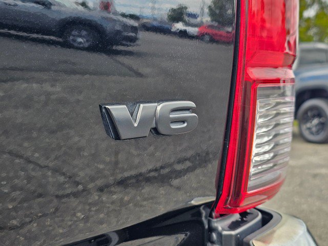 Used 2019 Toyota Tacoma TRD Off-Road AWD/4WD image 18