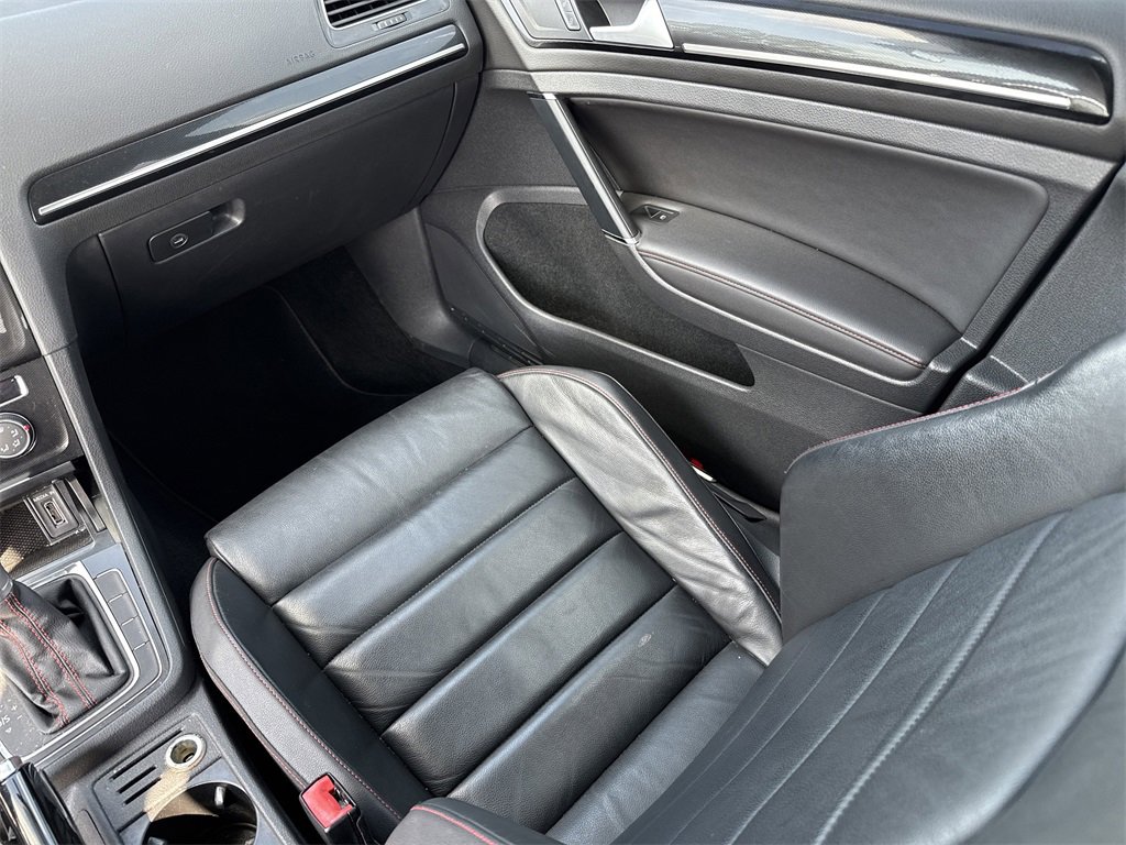 Used 2015 Volkswagen GTI SE w/ Lighting Package (SEL) image 25