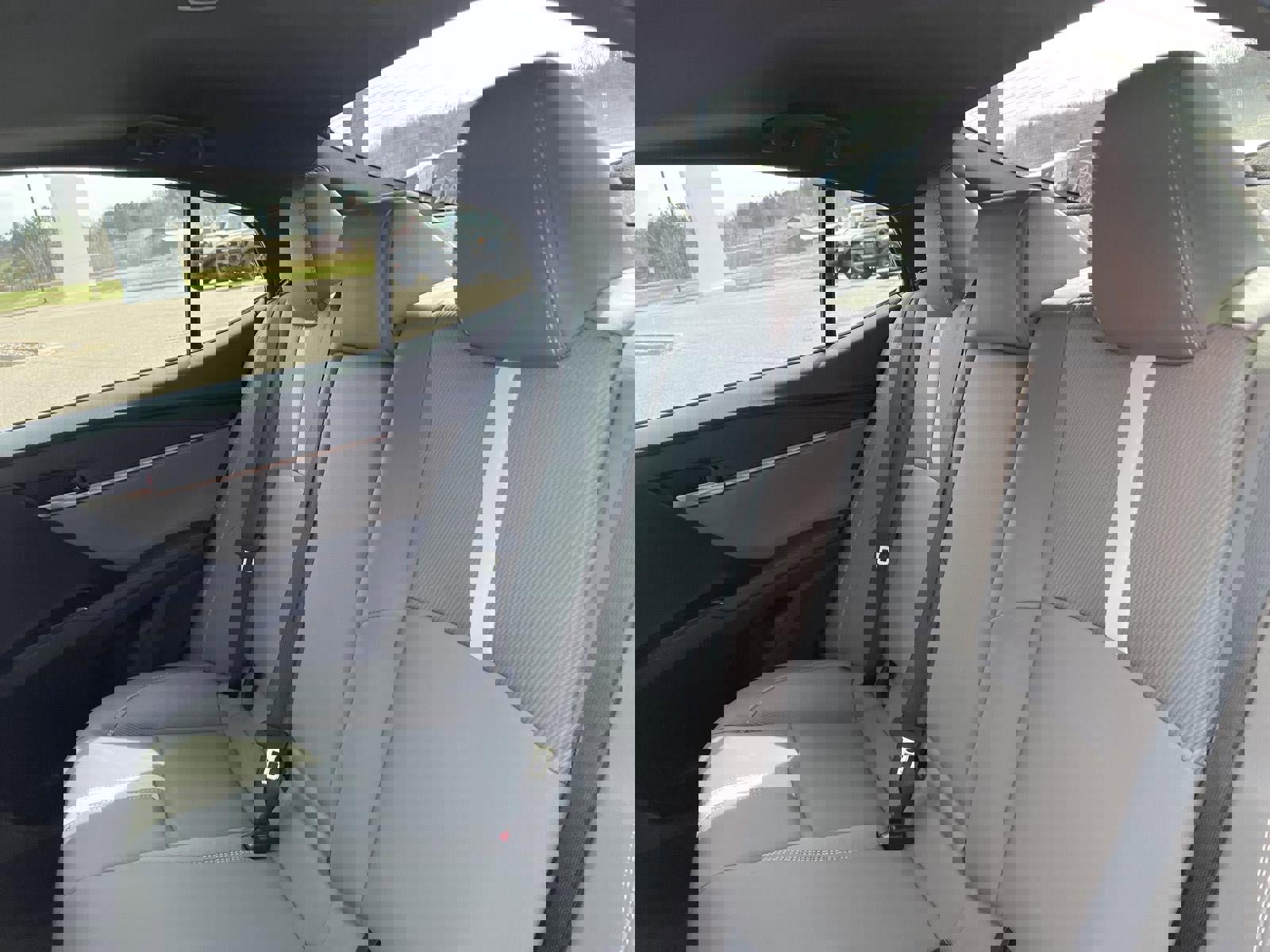 Used 2025 Toyota Camry SE w/ Multimedia Upgrade Package AWD/4WD image 14