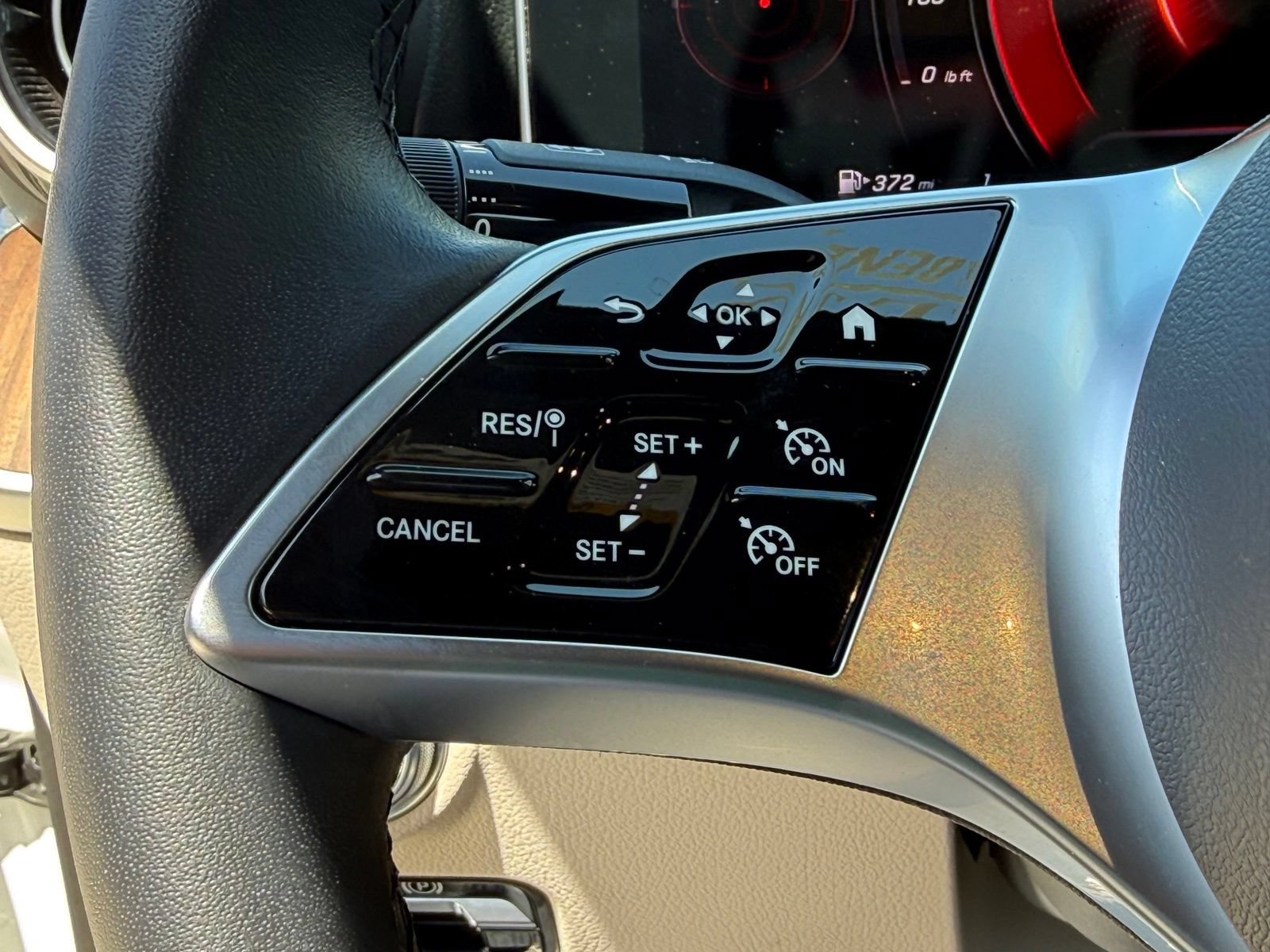 Used 2024 Mercedes-Benz C 300 Sedan image 32