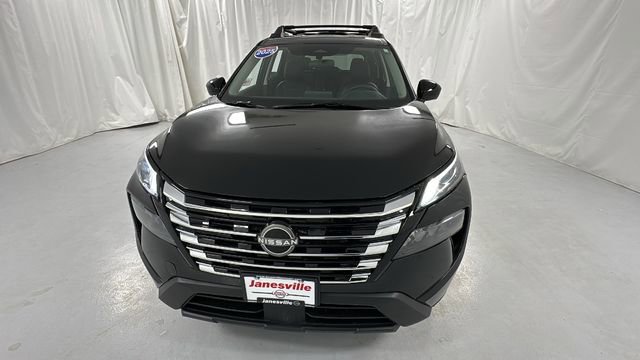Certified 2025 Nissan Rogue SV AWD/4WD image 8