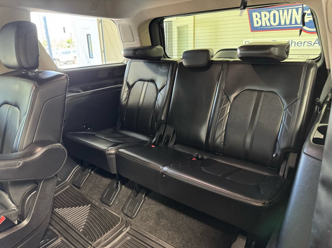 Used 2019 Ford Expedition Platinum AWD/4WD image 27