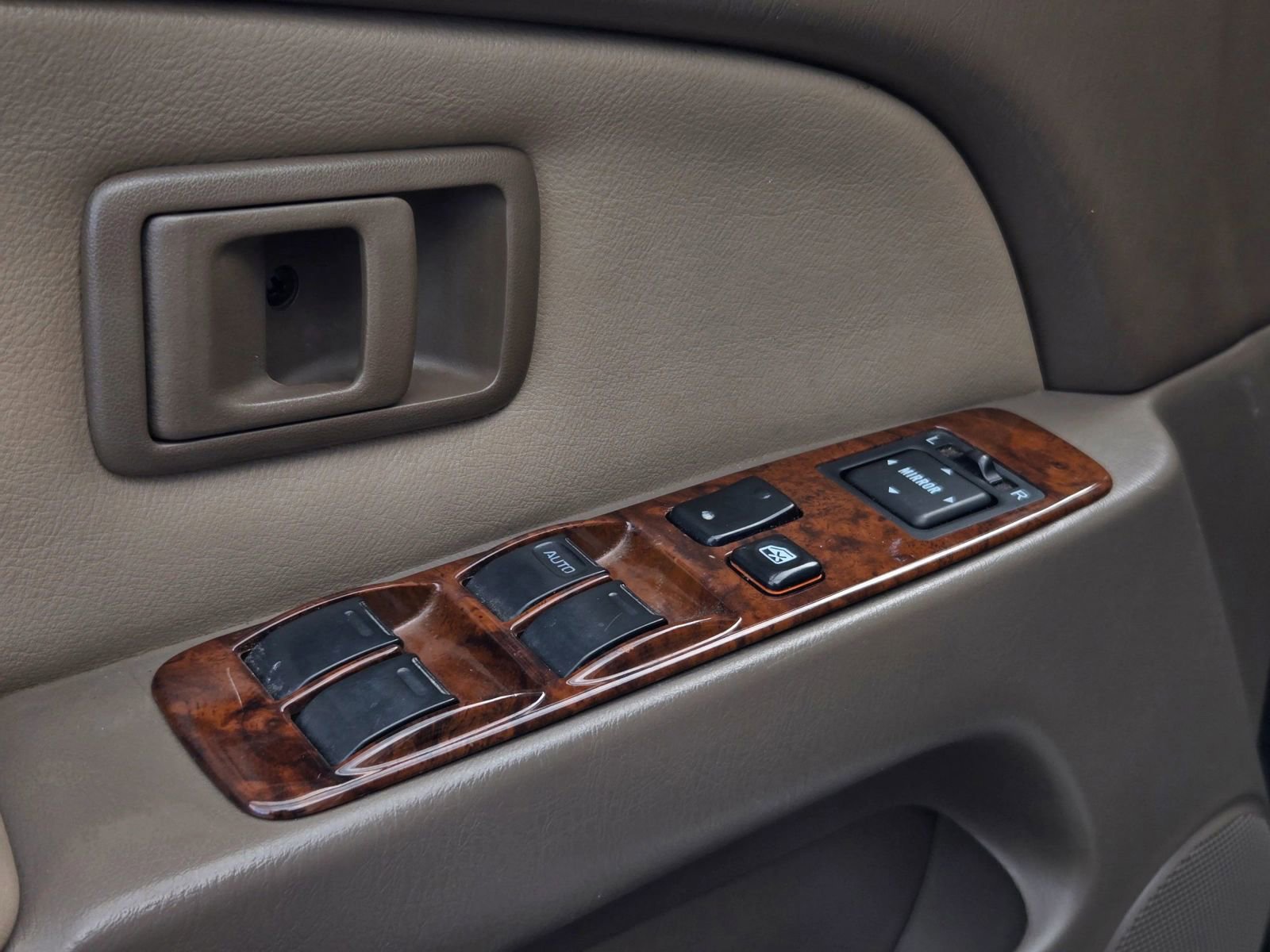 Used 1997 Toyota 4Runner Limited image 32