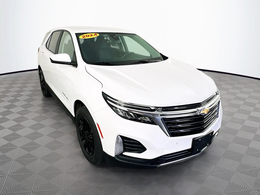 Used 2024 Chevrolet Equinox LT AWD/4WD image 2