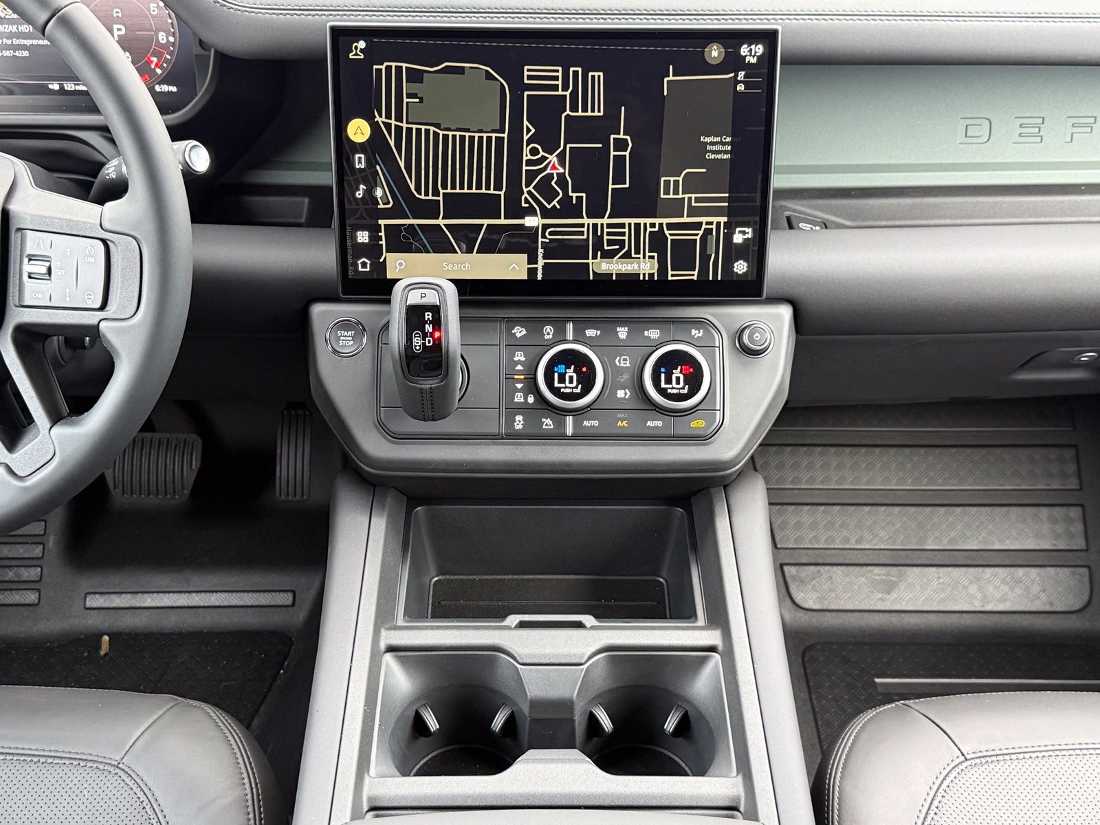 New 2026 Land Rover Defender 110 Trophy Edition AWD/4WD image 22