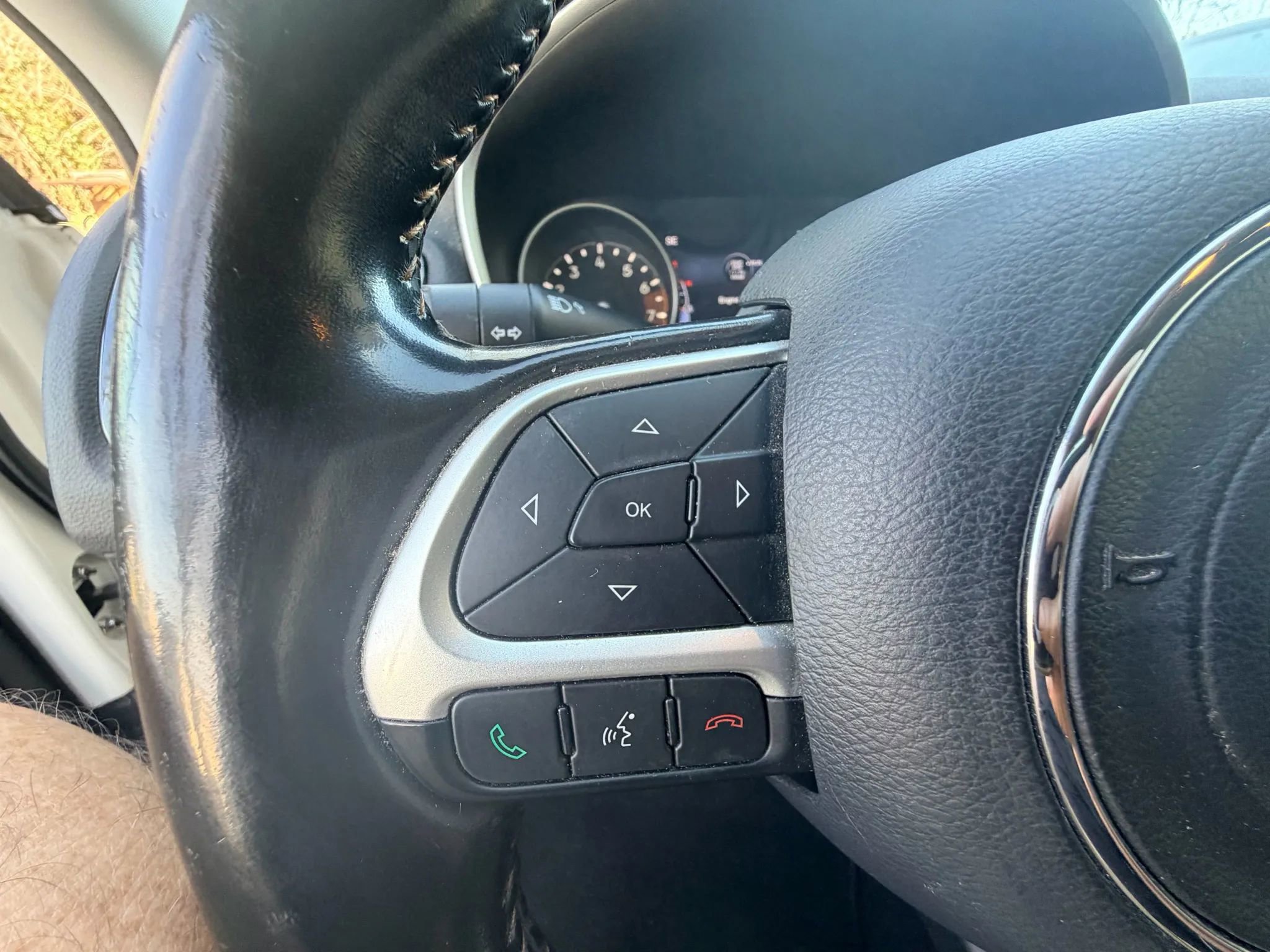 Used 2020 Jeep Compass Limited FWD image 16