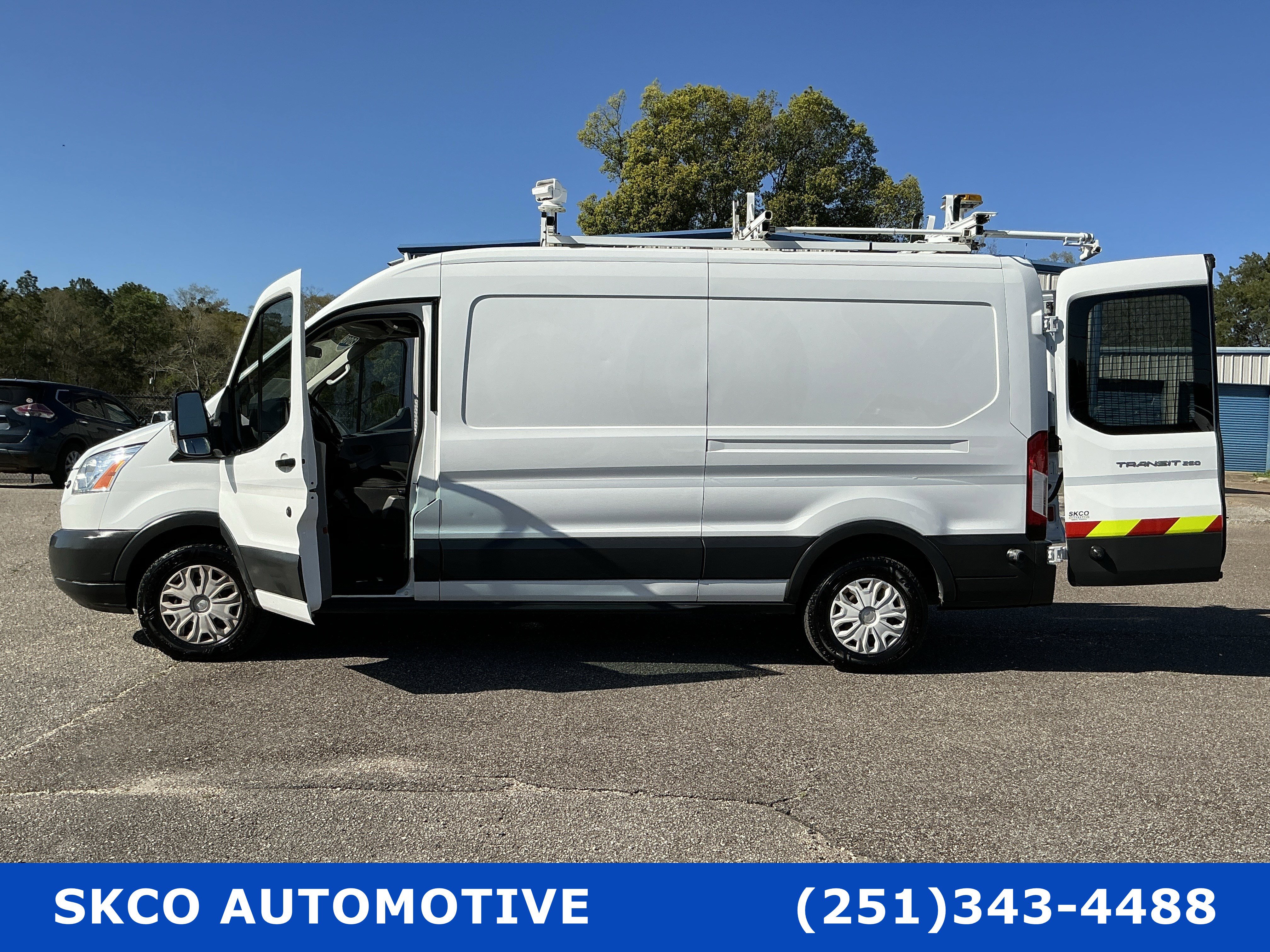 Used 2018 Ford Transit 250 148 Medium Roof w/ Exterior Upgrade Package image 29
