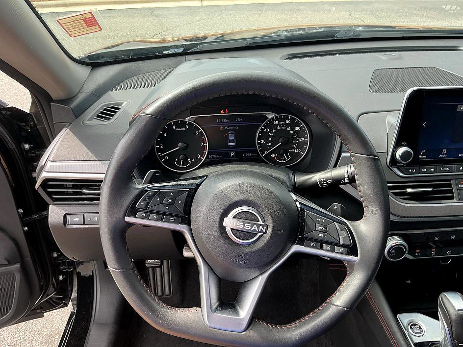 Certified 2024 Nissan Altima 2.5 SR image 15